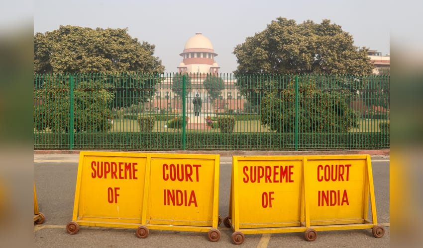 New Delhi: Supreme Court Stands Tall Under Clear Sky