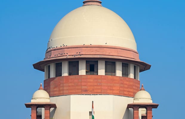 New Delhi: Supreme Court Stands Tall Under Clear Sky