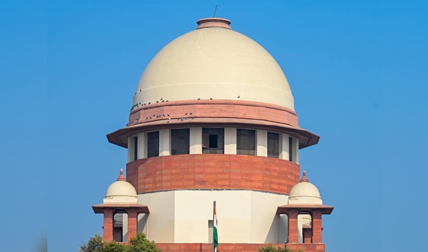 New Delhi: Supreme Court Stands Tall Under Clear Sky