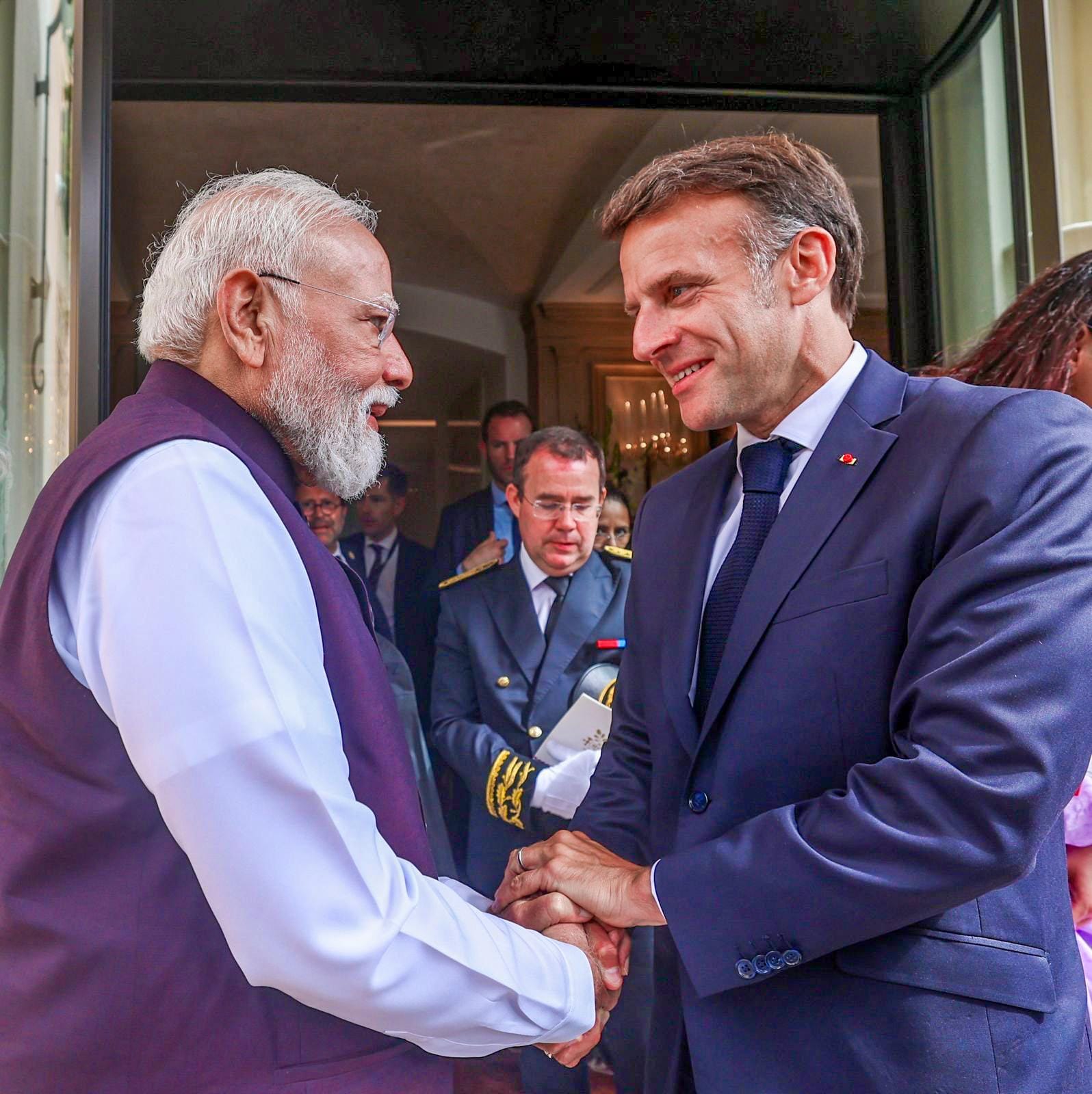 Nice: PM Modi Meets French President Macron