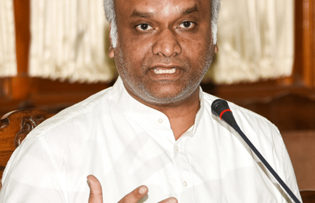 No ban on religious attire for Karnataka police constable recruitment exam: Priyank Kharge