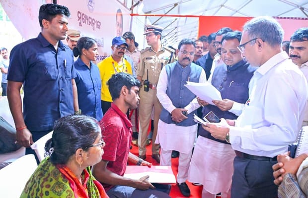 Odisha CM hears public grievances, says regular monitoring improves redressal