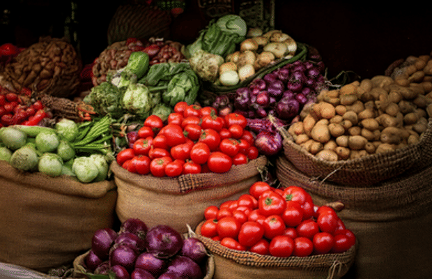 Oil-price volatility, El Nino effects to keep pressure on imported commodities, headline WPI