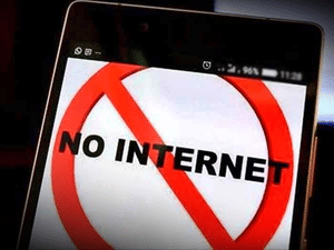 Pakistan: People express concern over communication blackout in Balochistan
