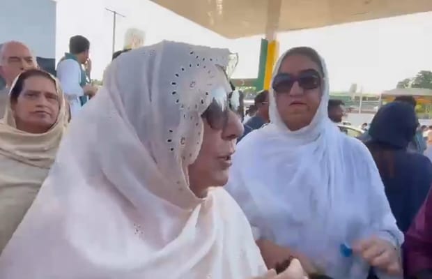 Pakistan: Summoning of Imran Khan's sister reflects growing control over political speech