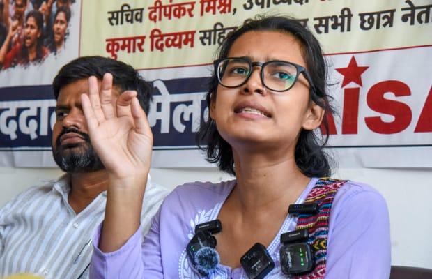Patna: AISA President Neha Bora addresses press conference