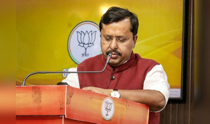 Patna: BJP welcomes CM Samrat Chaudhary at party office