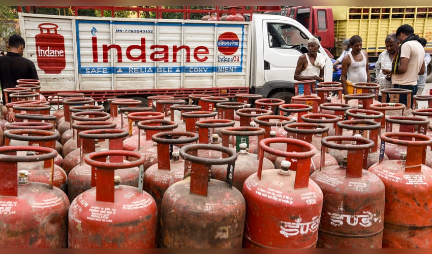 Patna: LPG Refill Rush
