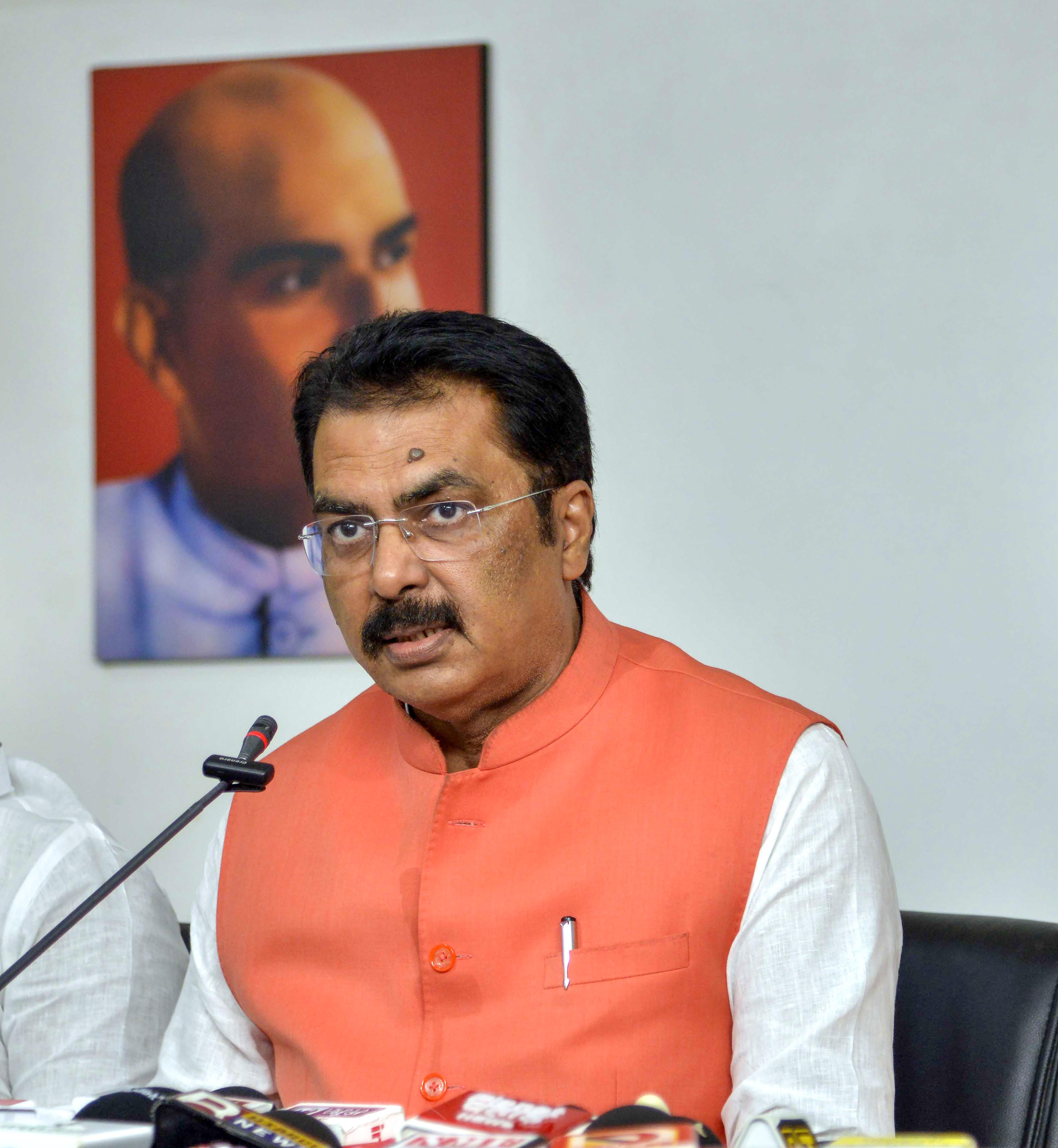 Patna: NDA leaders address press conference ahead of Bankipur bypoll