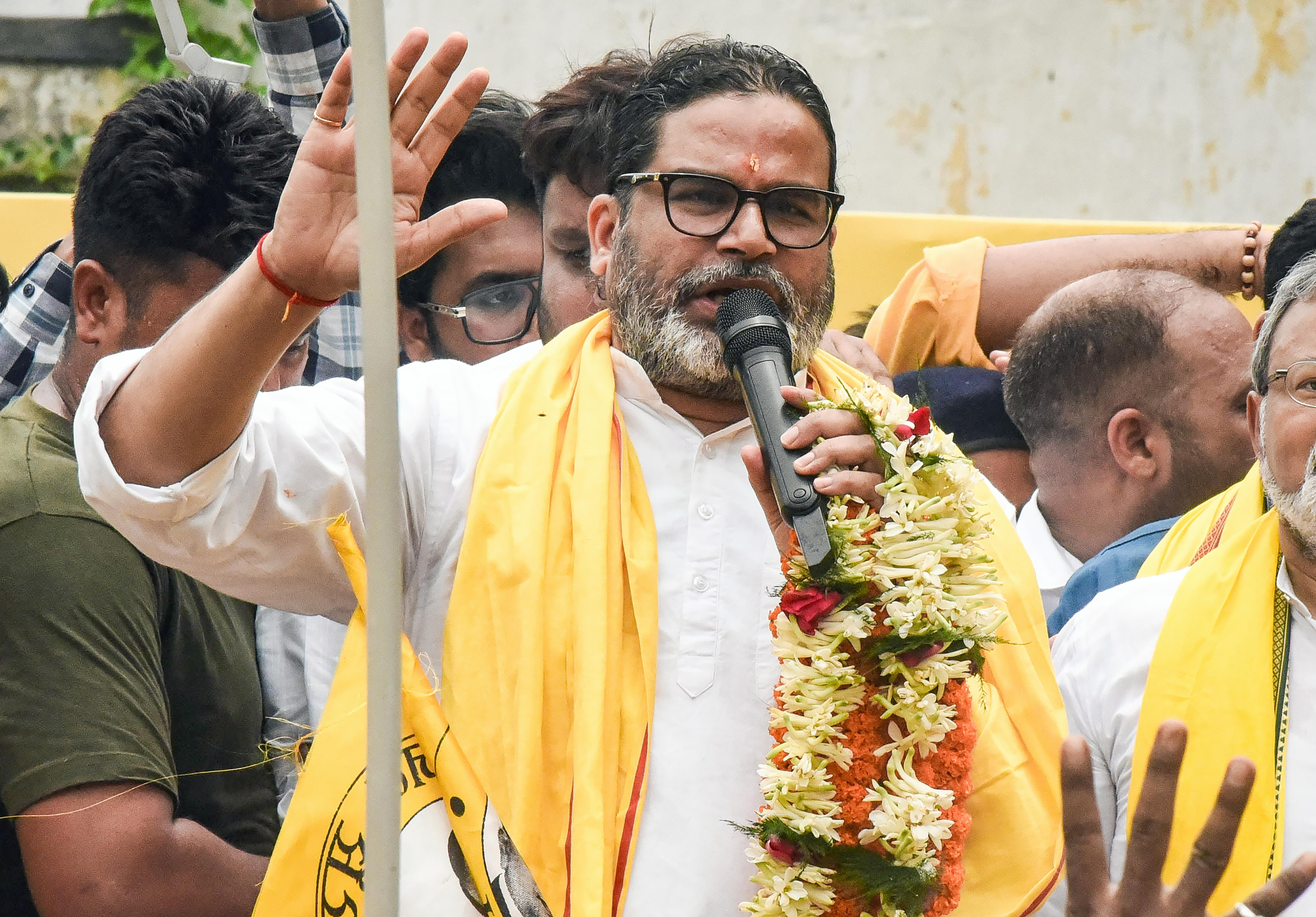Patna: Prashant Kishor Files Nomination for Bankipur Assembly Bypoll