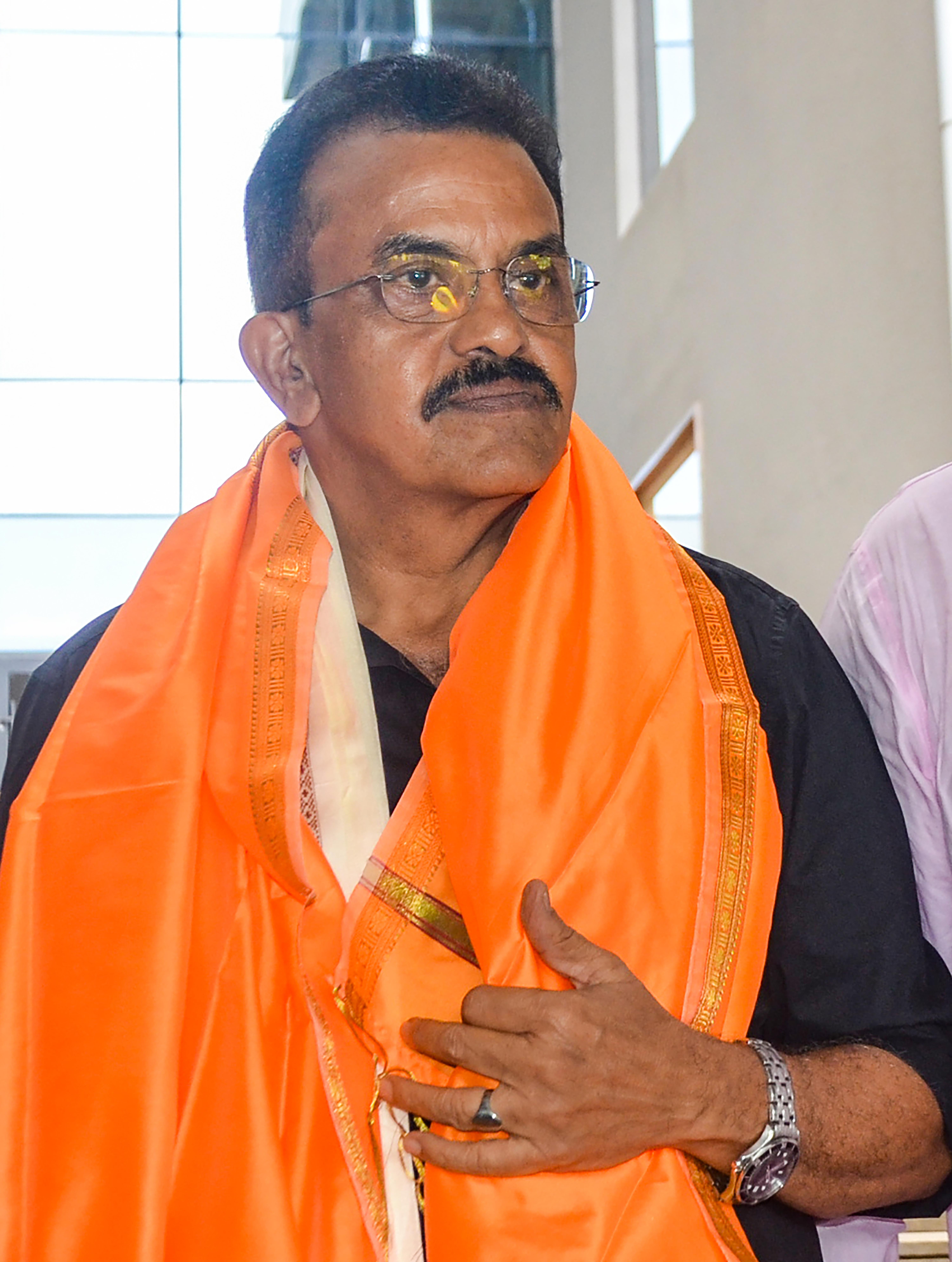 Patna: Sanjay Nirupam Visits Ancestral Village in Bihar