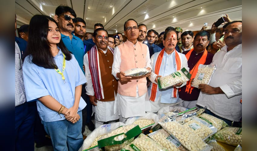Patna: Shivraj Singh Chouhan Visits Makhana Mahotsav