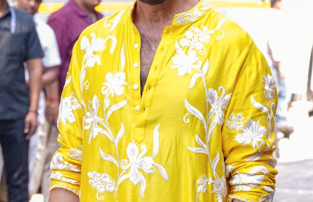 Peak bromance: Akshay Kumar birthday wish for Saif Ali Khan oozes substantial warning