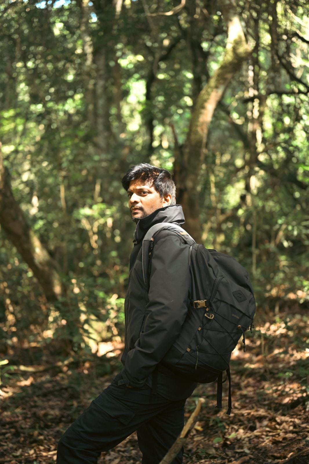 'Photographer' makers release lyrical video of intense track 'Maayangal Maayangal' from film! (Photo Credit:IANS/PR)
