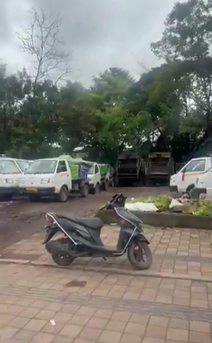 PMC employees' indefinite strike hits Patna's sanitation system