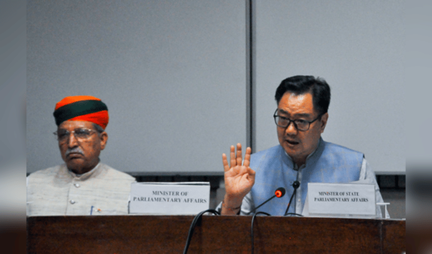 Police firing on protesters under Congress killed many: Kiren Rijiju slams Rahul Gandhi (Photo: IANS)