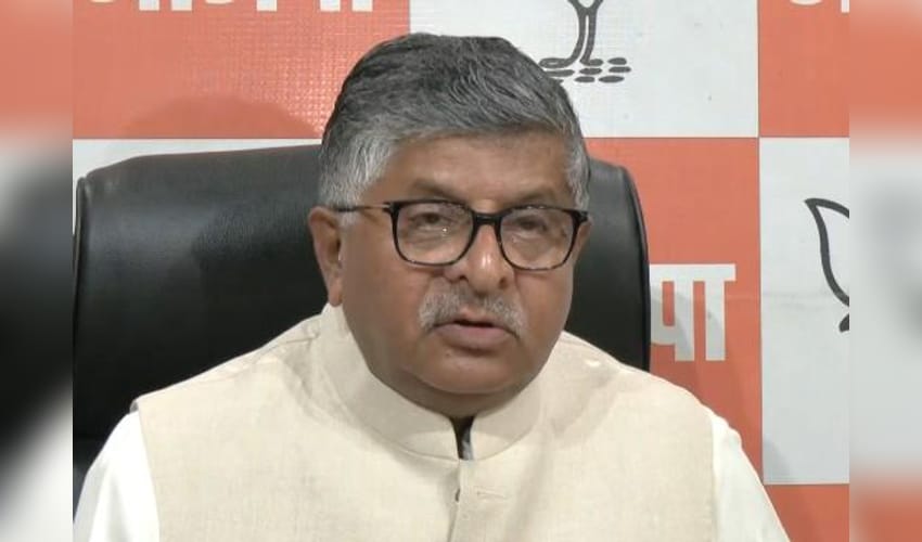 'Politics of anarchy': BJP attacks Rahul Gandhi over police station sit-in