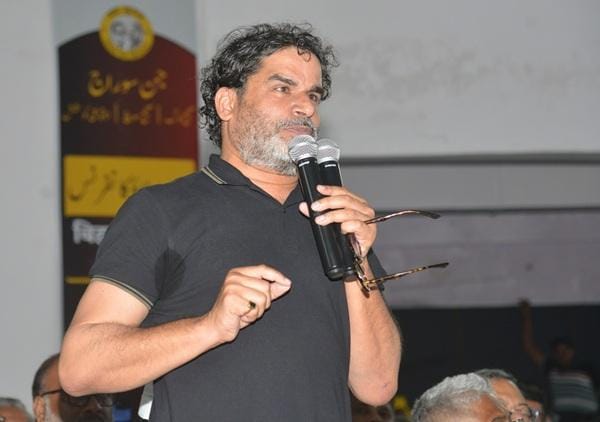 Prashant Kishor 'warns' Giriraj Singh over Rahul Gandhi remark, targets Bihar govt (Photo: IANS)