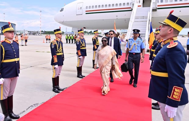 President Mumu arrives in Bucharest on last leg of three-nation visit