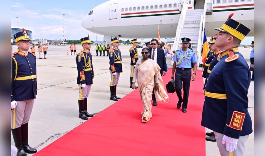 President Mumu arrives in Bucharest on last leg of three-nation visit