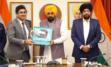 Punjab CM bats for pact with CII for crop residue management