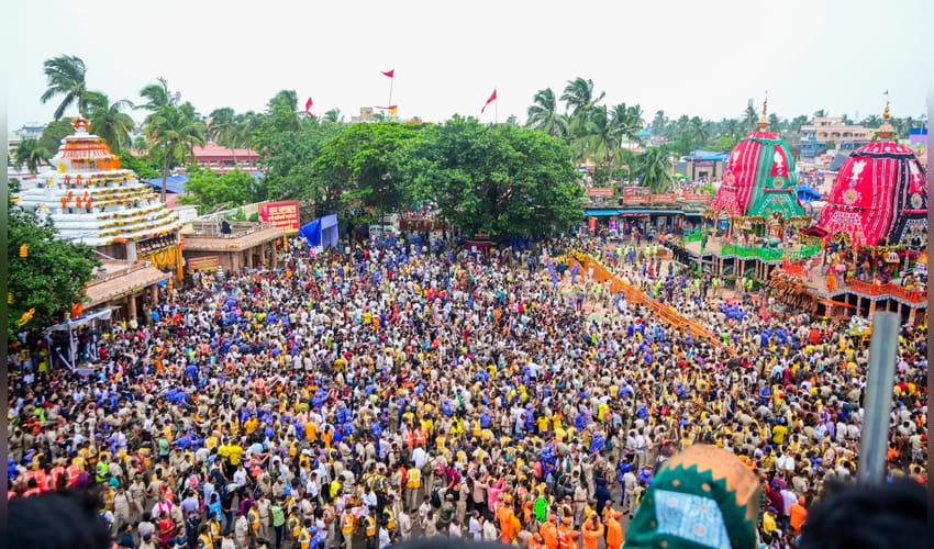 Puri: Devotees gather at Gundicha Temple on second day of Rath Yatra