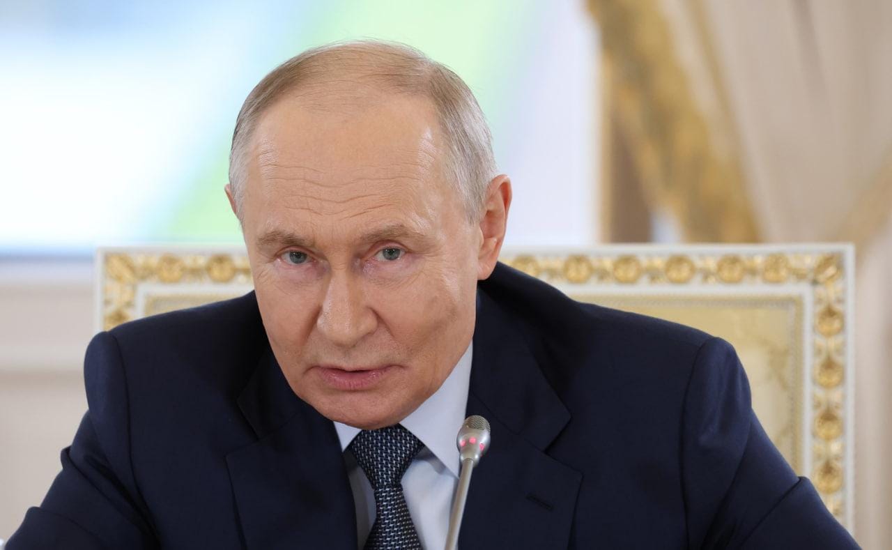 Putin Interacts with International News Agencies at SPIEF