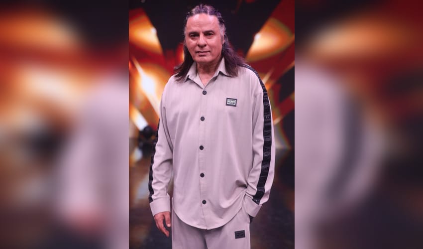 Rahul Roy remembers observing Pooja Bhatt, Anupam Kher, Vinod Khanna before 'Aashiqui'