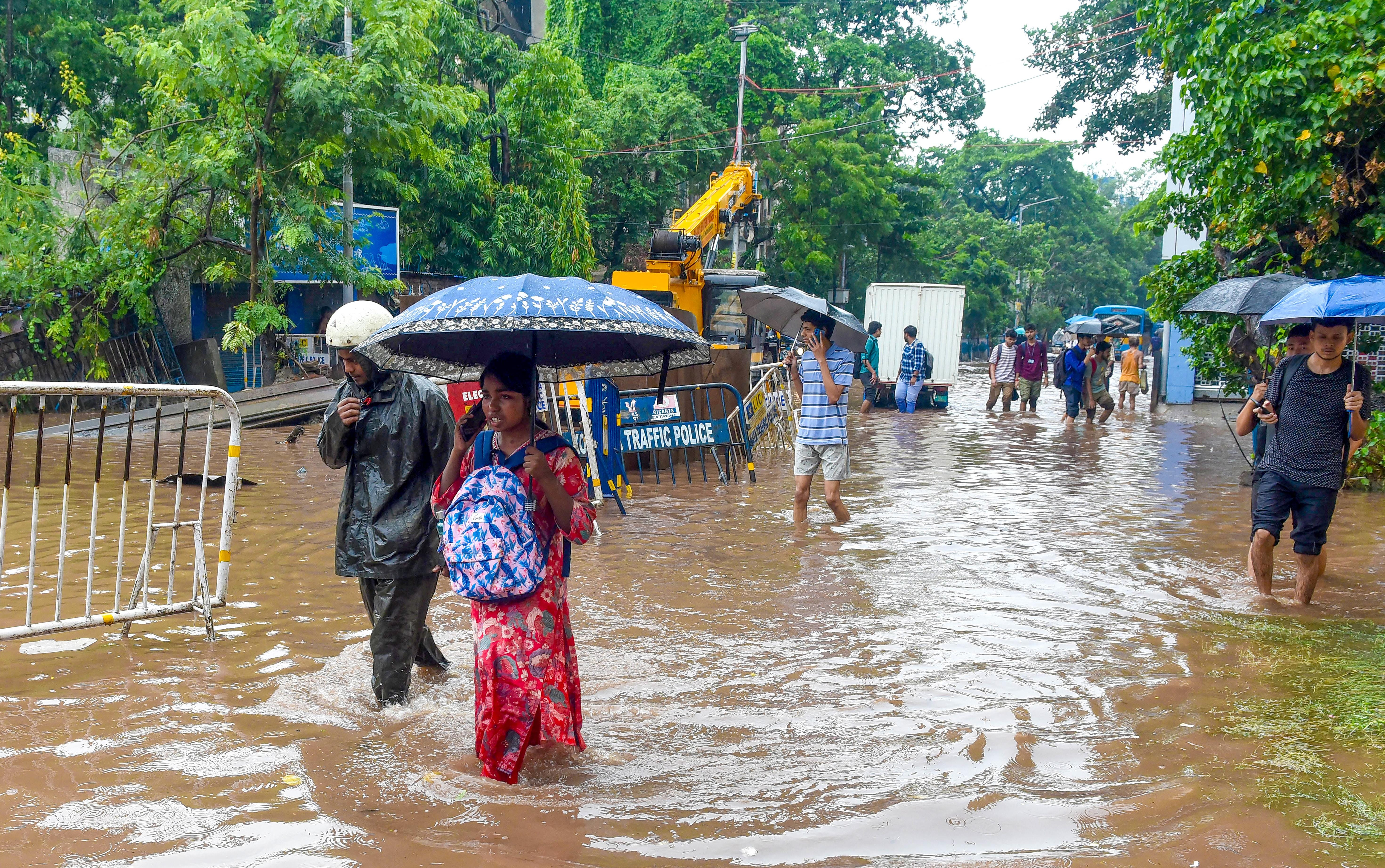 Rain Causes Waterlogging in Kolkata 