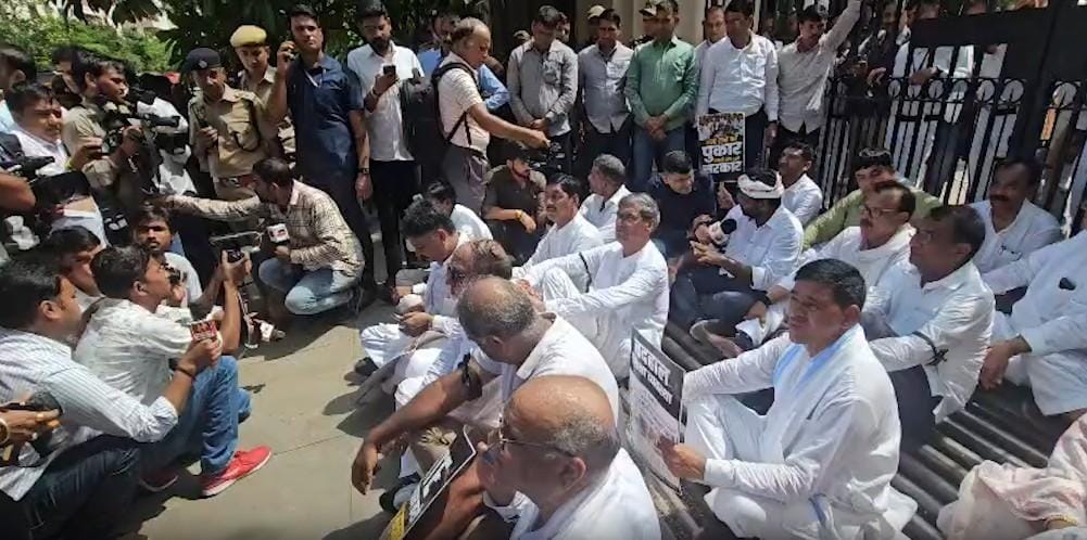 Rajasthan Cong holds protest march against govt's new directive restricting entry in schools
