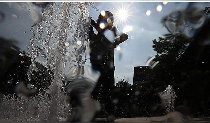 Record heat wave continues to grapple South Korea