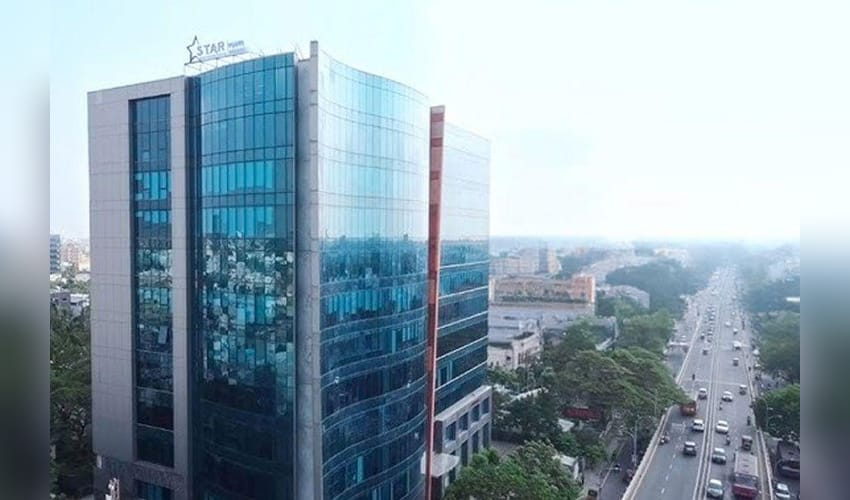 Rekha Jhunjhunwala cuts stake to 3 pc from 15.5 pc in Star Health; shares slip
