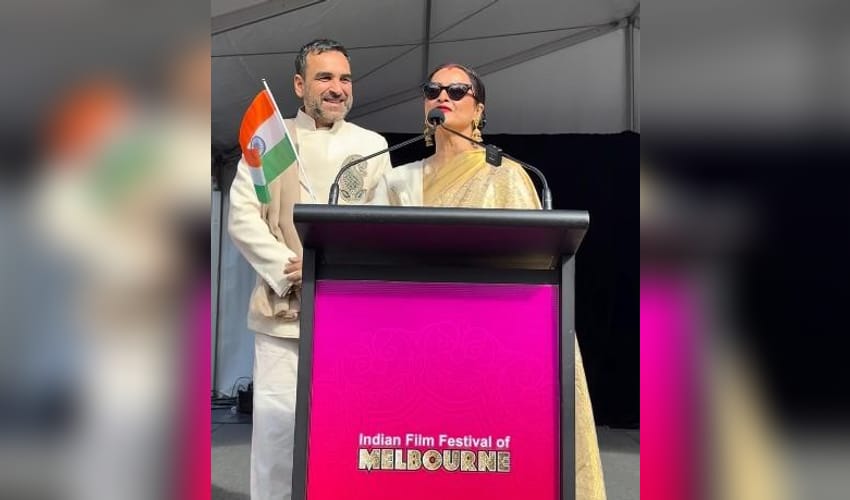 Rekha turns English teacher to Pankaj Tripathi in Melbourne