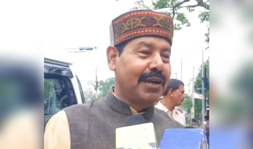 RJD leader demands ouster of Addl Chief Secy in education department
