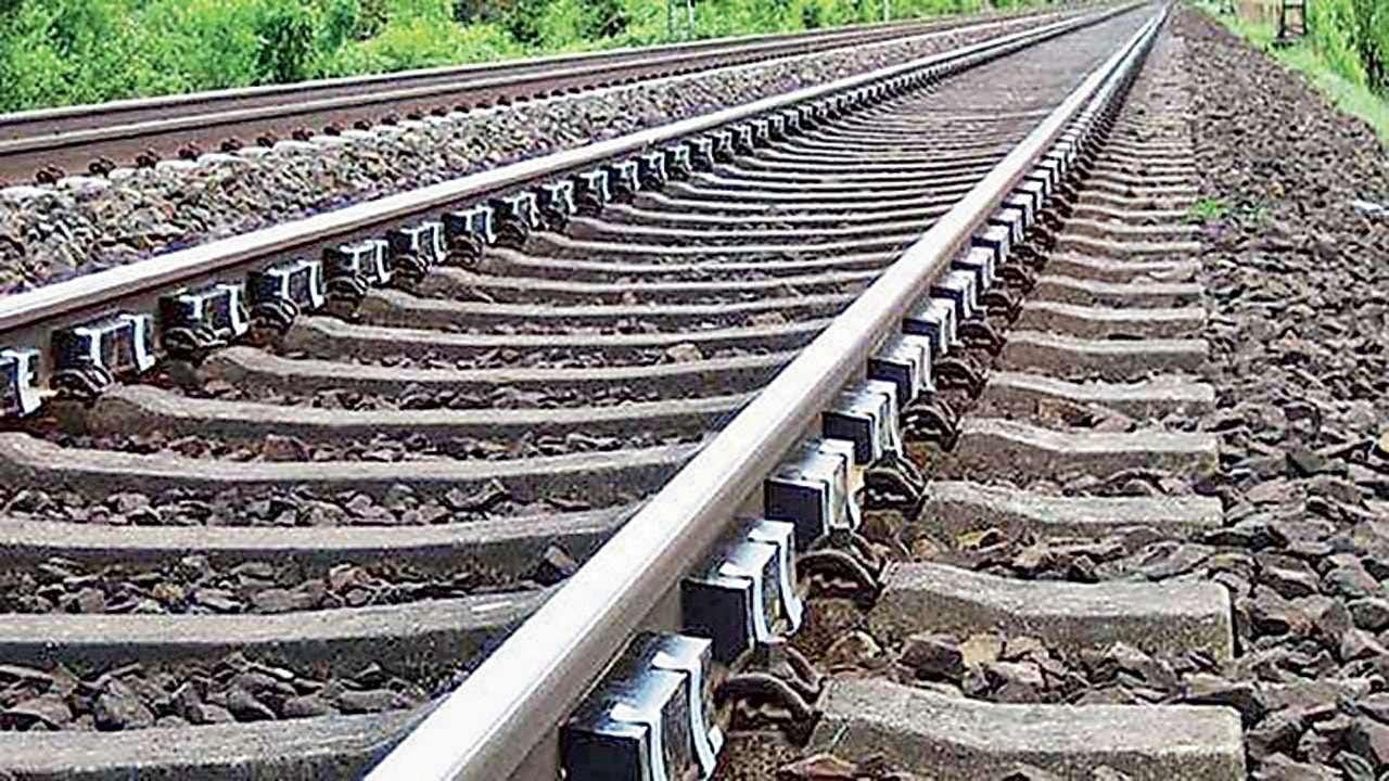 Russia eyes rail link to India to avoid maritime chokepoints