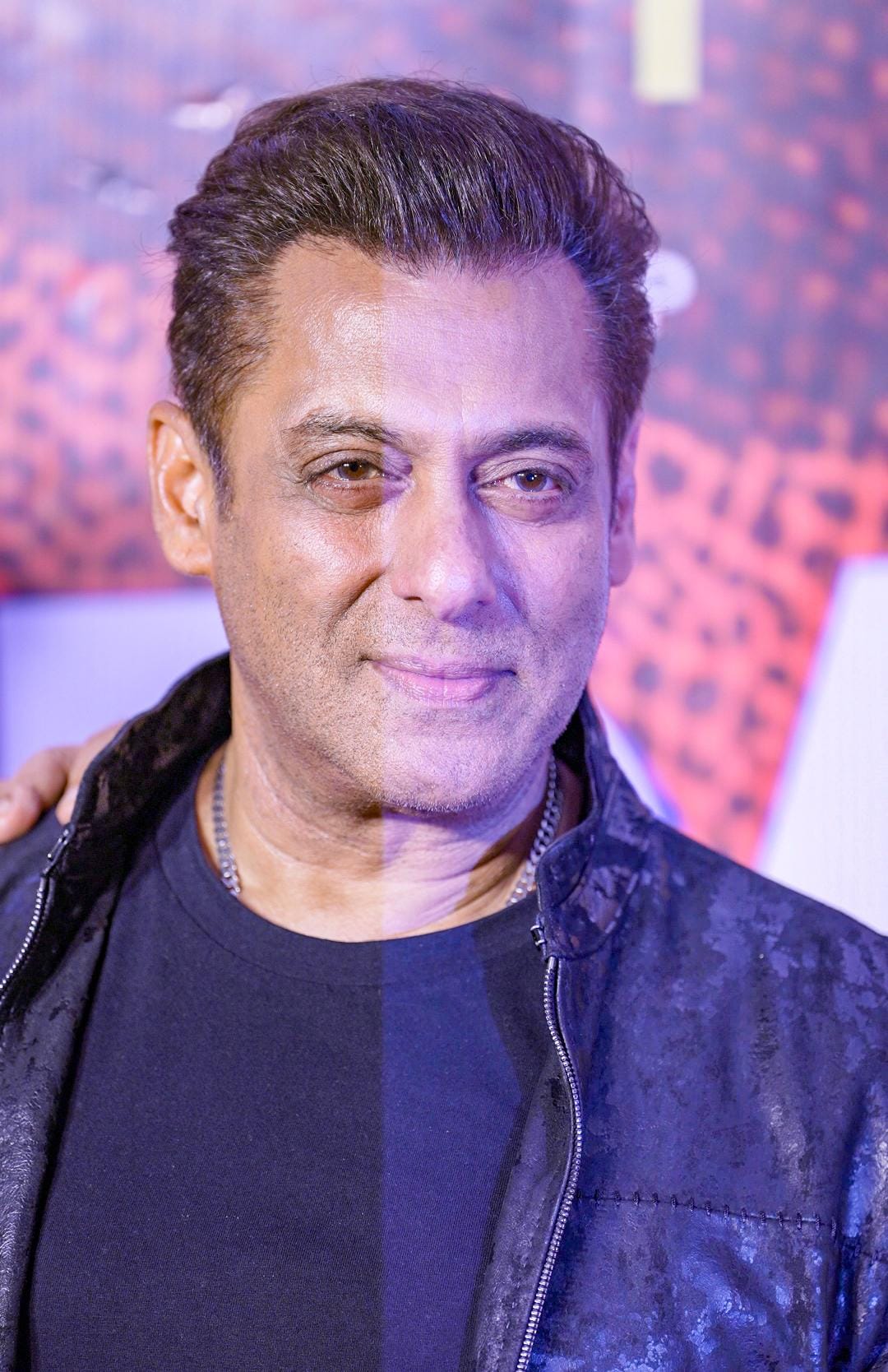Salman Khan hints at Shah Rukh Khan's appearance on 'Bigg Boss 20' premiere, teases repeat of ‘Karan Arjun’