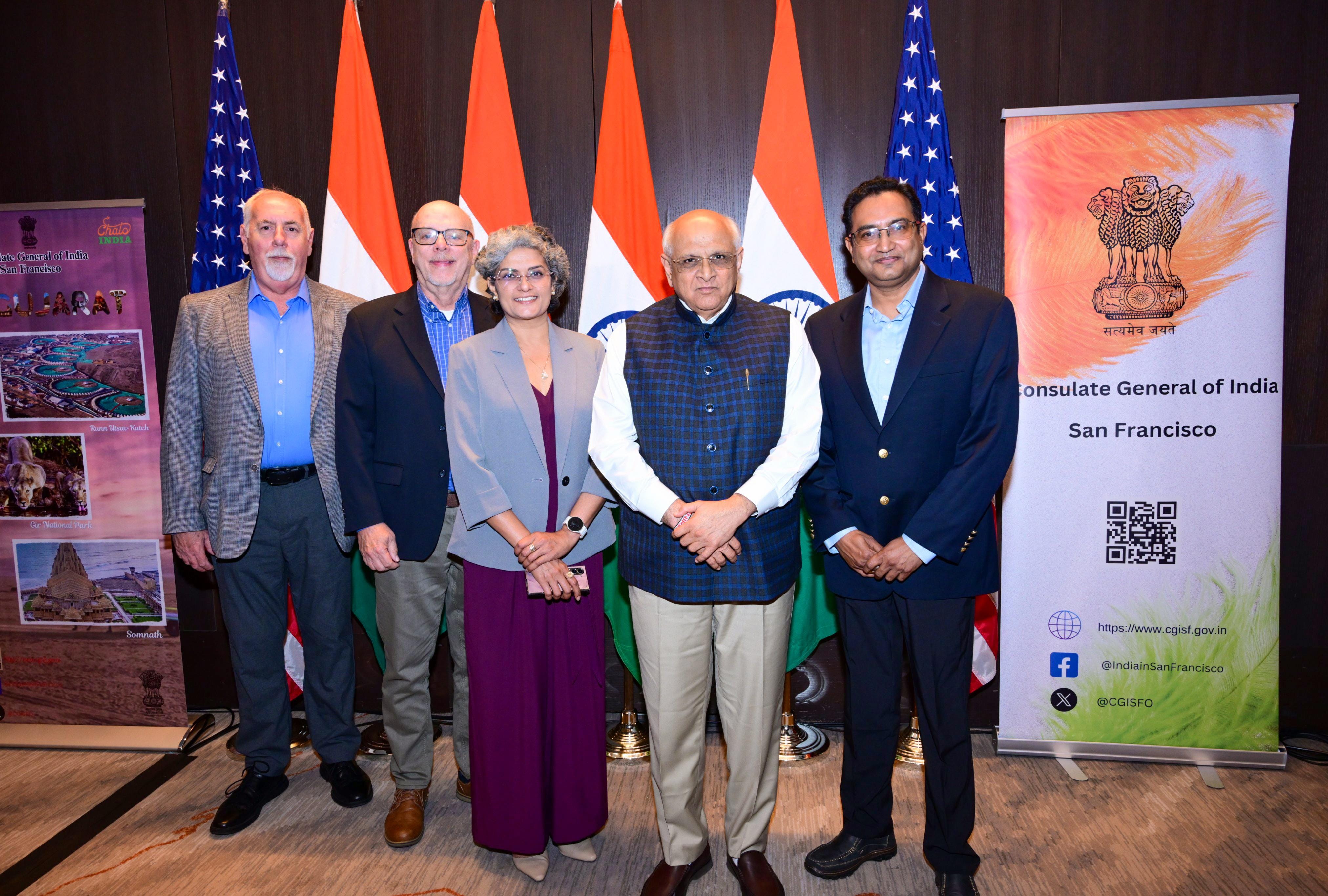 San Francisco: Gujarat CM meets US industry leaders
