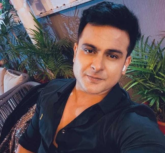 Sanket Bhosale gives daughter ‘Ravi Kishan tutorials’, little one nails actor’s viral ‘Paisaan’ answer