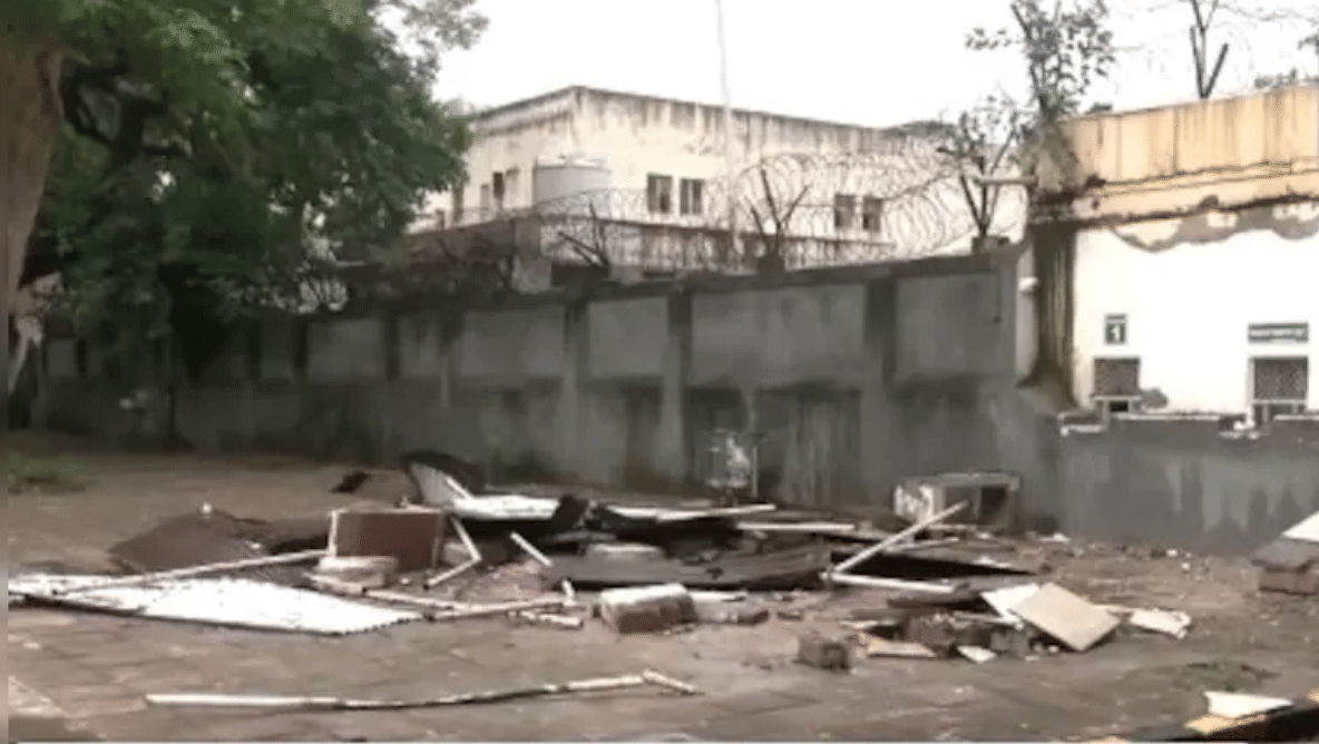 Tit-for-Tat Action: India Clears Encroachments Outside Pakistan High Commission in New Delhi
