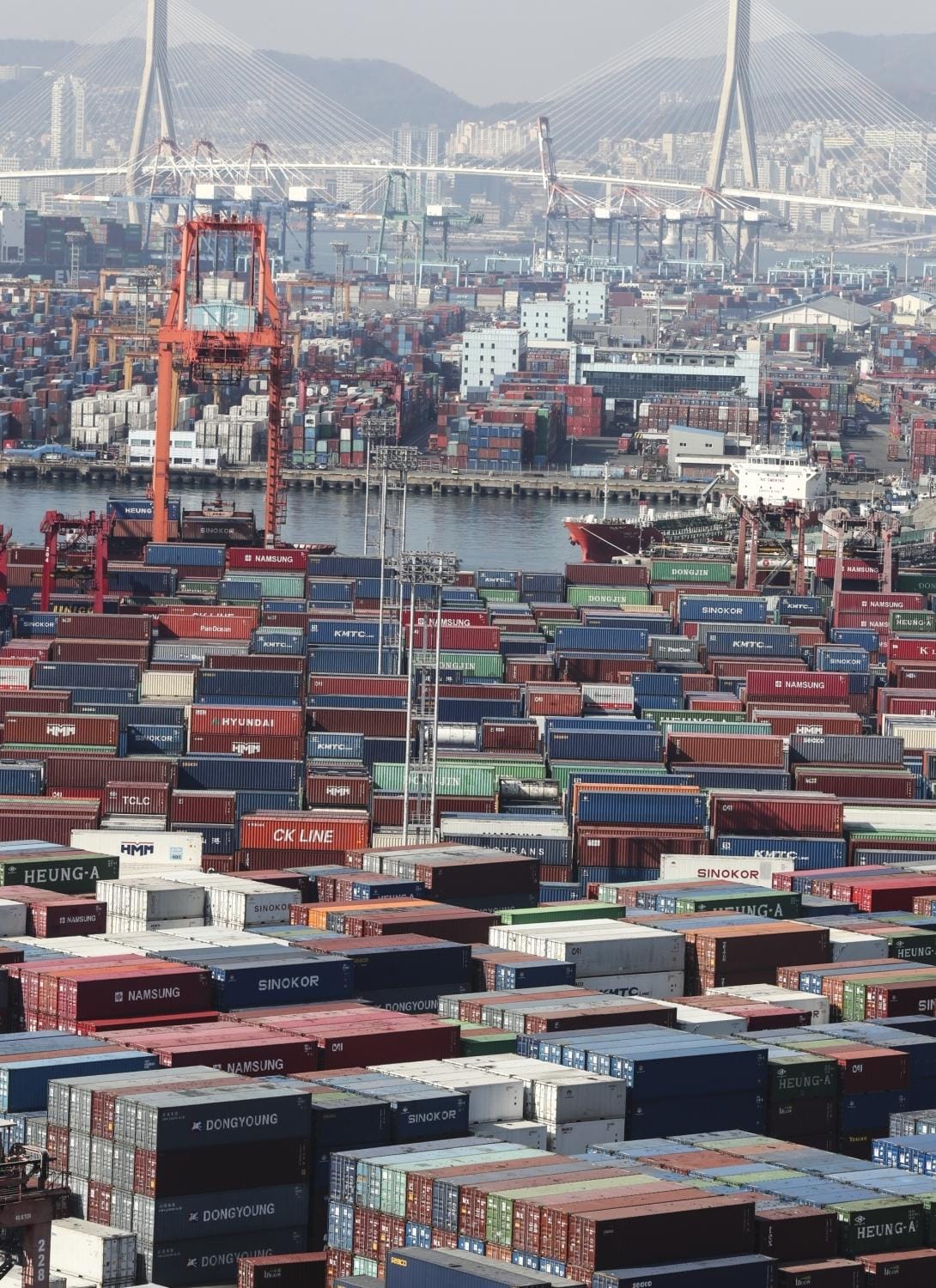 Seoul,Containers,imports,port city,Busan,