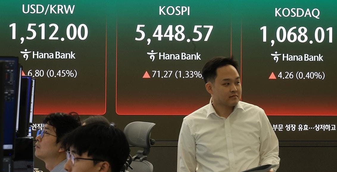 Seoul shares turn lower on tech slide amid Iran tensions