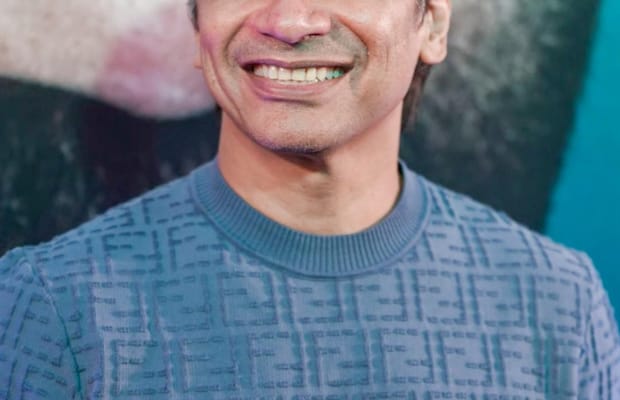 Shaan remembers KK on his 58th birth anniversary during Nepal live concert