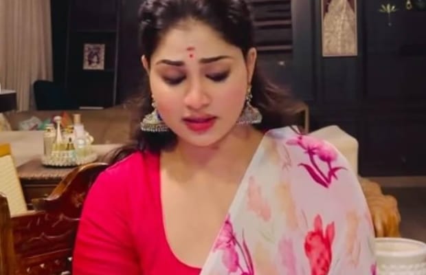 Shivani Narayanan pays tribute to S Janaki by singing her popular tracks (Photo Credit: Shivani Narayanan/Instagram)