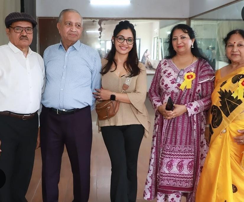 Shubhangi Atre gets emotional as father wins carrom game despite fingers affected by chemotherapy