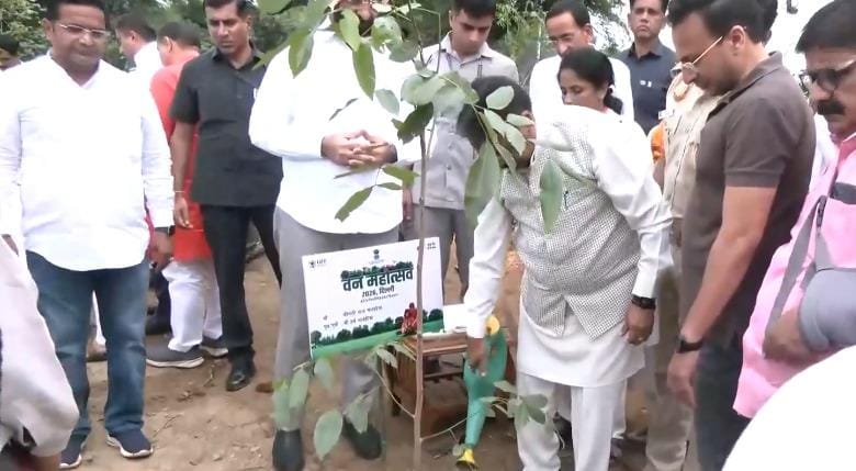 Sirsa, Harsh Malhotra plant saplings under ‘Ek Ped Maa Ke Naam’ campaign