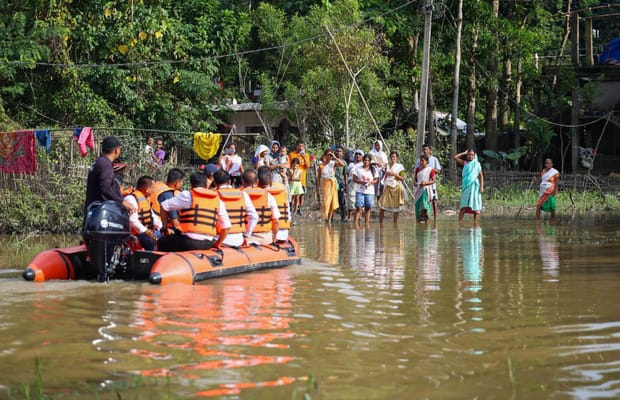 Sivasagar: CM Himanta Biswa Sarma visits flood-affected areas