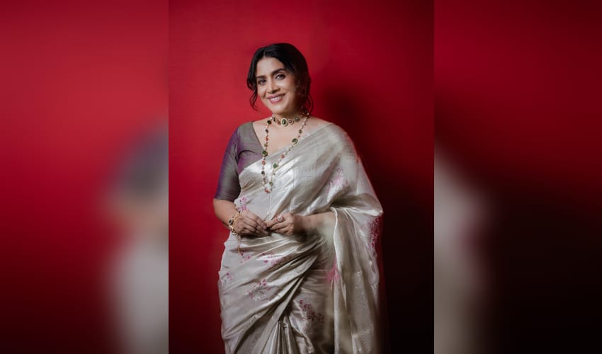Sonali Kulkarni revisits the script of 'Dil Chahta Hain' after 25 years: Feels like just yesterday