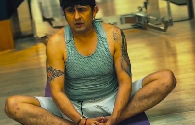 Sonu Nigam resumes his fitness journey with yoga after surgery