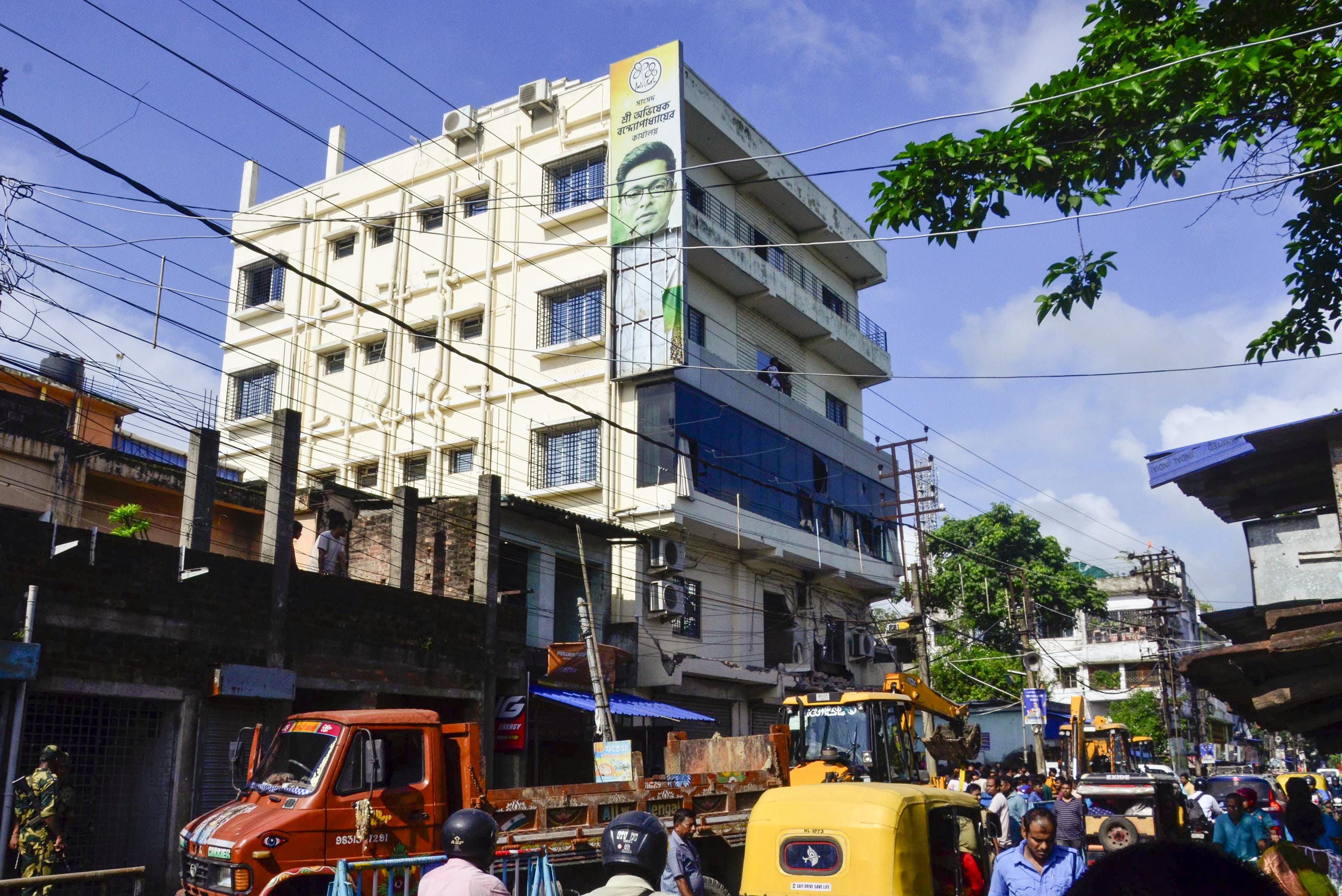 South 24 Parganas: Administration Demolishes TMC Party Office in Amtala