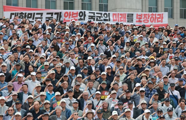 South Korea's Defence Minister to meet heads of alumni groups of military academies